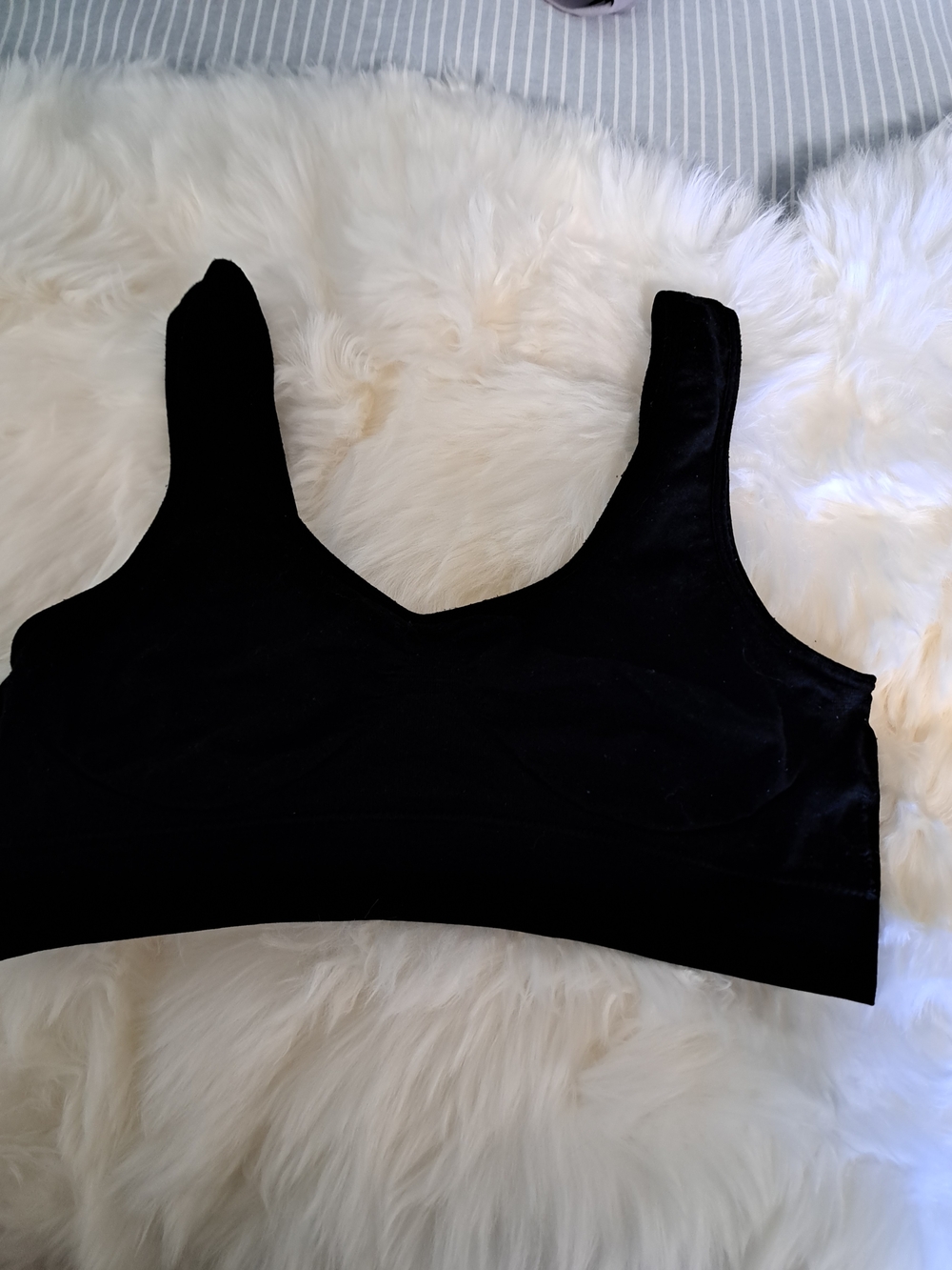 Denver Hayes Black Seamless Sports Bra